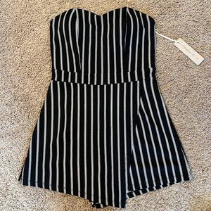 NWT ROMPER SIZE S
